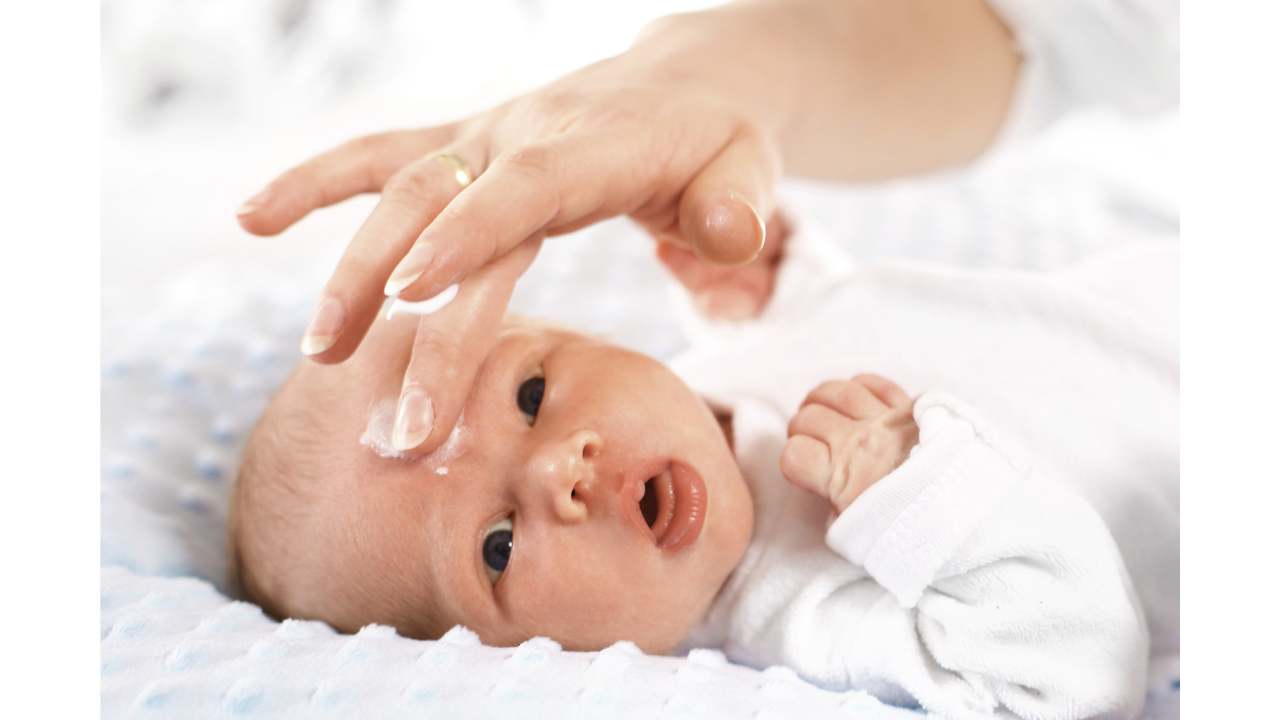 Babys Hautpflege im Winter